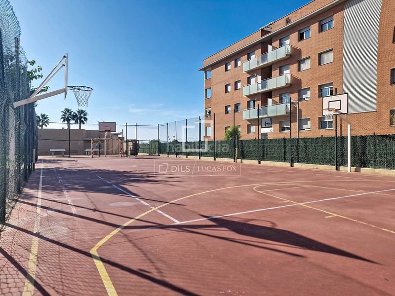 Foto c2689f68-60d4-4db3-b275-86d234306b6d. Pis amb calefacció aparcament piscina a Les Salines-Pla de Sant Pere Cubelles