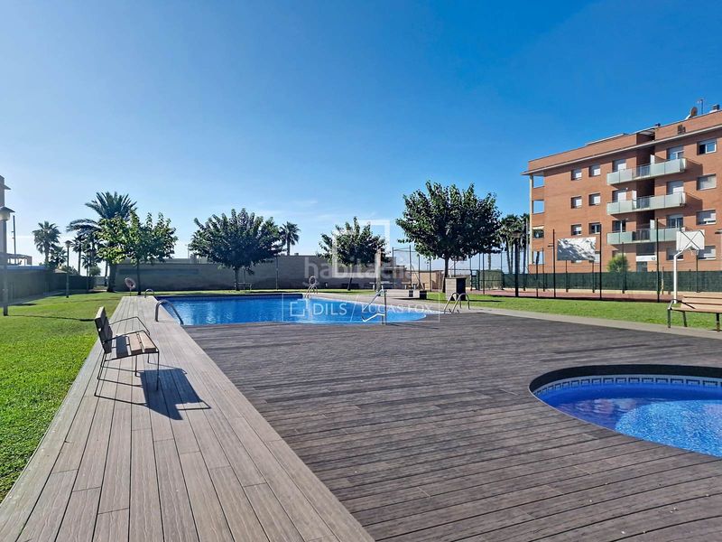 Foto e99c717e-9f37-4721-9858-3395ffc8078b. Pis amb calefacció aparcament piscina a Les Salines-Pla de Sant Pere Cubelles