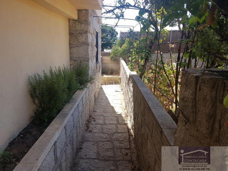 Foto 6860f0b6-5c1c-4b54-b166-b1a17e1dc0b8. Chalet avec chauffage parking dans Centro Colmenar Viejo