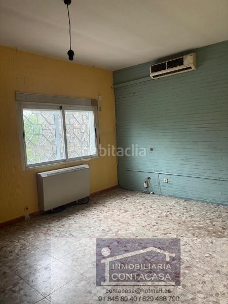 Foto ee3f638c-c2b4-498f-a485-3e28c449db0a. Xalet amb calefacció aparcament piscina a Yuncler