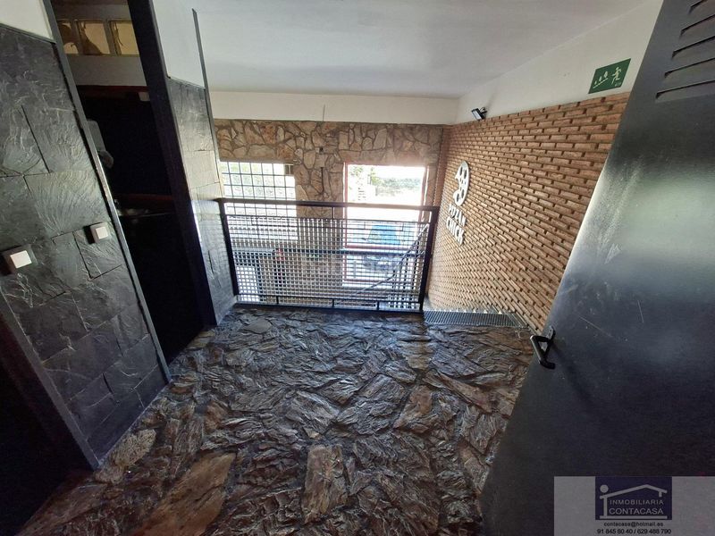 Foto cb1c04ce-c44b-4a75-8637-8674e9e61967. Location local commercial dans Guadalix de la Sierra