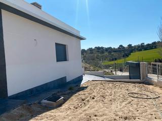 Casa aparellada a Calle perula 3. Chalet pareado - obra nueva - con aerotermia - listo para entrar