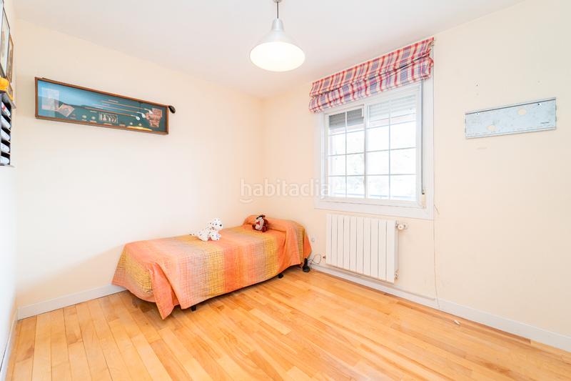 Foto 112ddb1e-bac7-496a-8b7a-98d357714f3b. Chalet  unifamiliar, en urb.los rosales - en Brunete