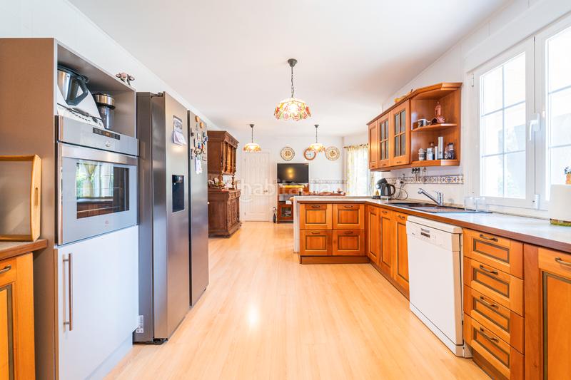 Foto 4697224e-51a0-4888-a555-e4ed857bdfcf. Chalet  unifamiliar, en urb.los rosales - en Brunete