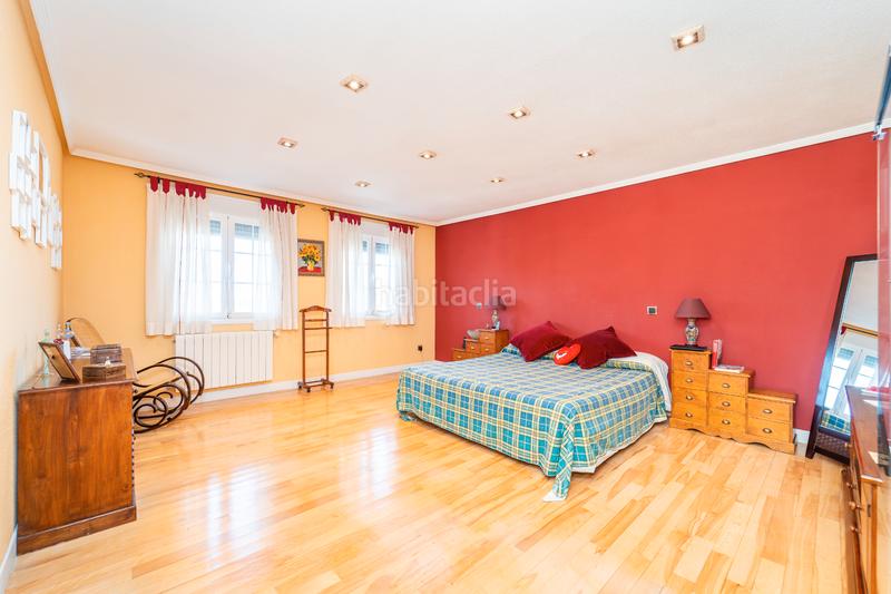 Foto 64cfa4c9-5d89-4530-a914-26cea04309c8. Chalet  unifamiliar, en urb.los rosales - en Brunete