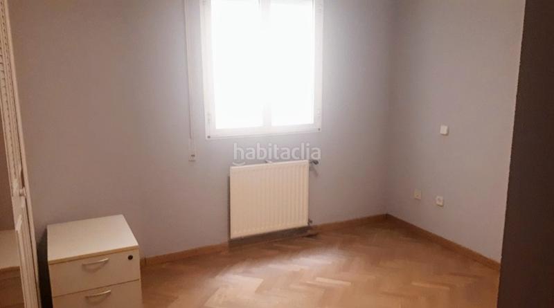 Foto 6af5a010-5300-412d-be03-7233bc2ae191. Appartamento con camino riscaldamento piscina in Casa Amarilla Galapagar