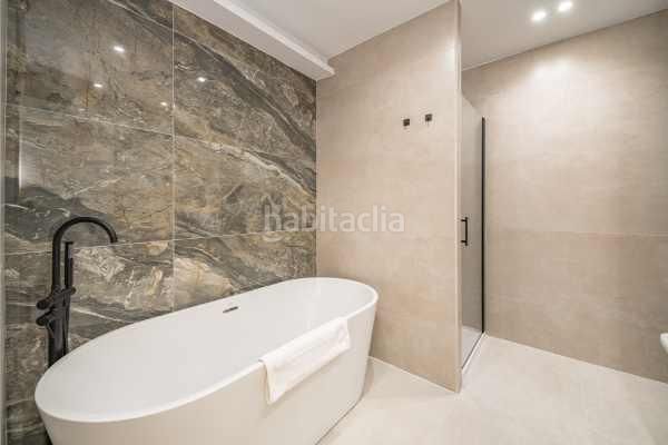 Foto a58f9fc8-4afa-4b45-a1f1-43c16771e243. Piso en Castellana Madrid