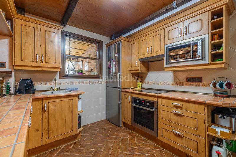 Foto b81f42dc-66ed-443f-b507-c98d91003c5b. House with heating parking pool in Valdeavero