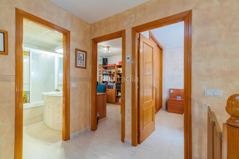 Foto ebcc1888-21ed-4e5e-8727-3da79f31f444. House with heating parking pool in Valdeavero