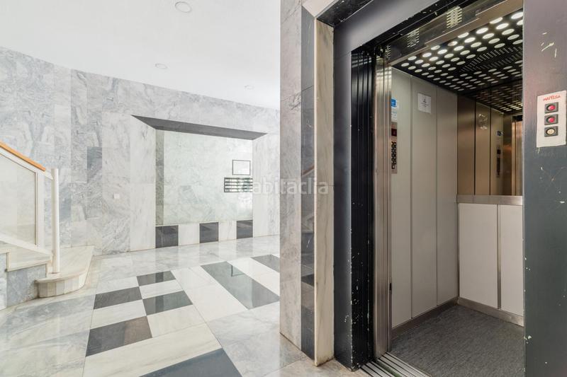 Foto 3823effc-a2b5-43f4-b800-9846ae64f4b1. Etagenwohnung mit heizung parking pool in Tres Olivos-Valverde Madrid