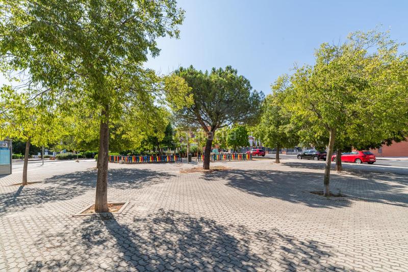 Foto 44cdfa52-33e0-436b-8207-97fcd7651ac5. Etagenwohnung mit heizung parking pool in Tres Olivos-Valverde Madrid