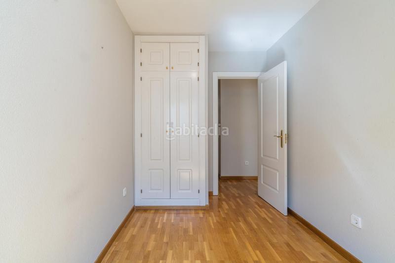 Foto 37e6ad98-898e-48ee-92dd-e8c3d049e6f2. Flat with heating parking pool in Tres Olivos-Valverde Madrid