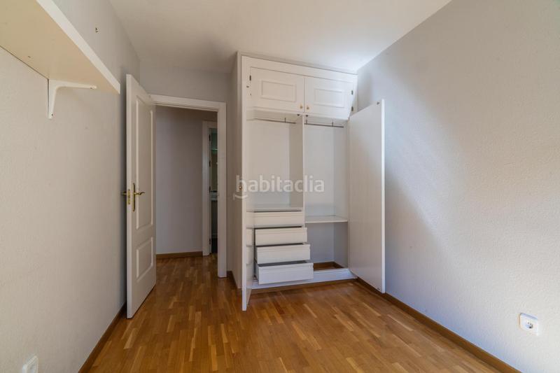 Foto 74701b25-db60-4144-a1de-971e1bf07180. Flat with heating parking pool in Tres Olivos-Valverde Madrid