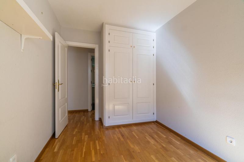 Foto 8bcbb9bd-5ec8-4835-a684-b8274d806a68. Flat with heating parking pool in Tres Olivos-Valverde Madrid