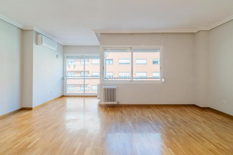 Foto ef94b9a6-4c5d-49df-aed4-596e471690da. Piso en Tres Olivos-Valverde Madrid