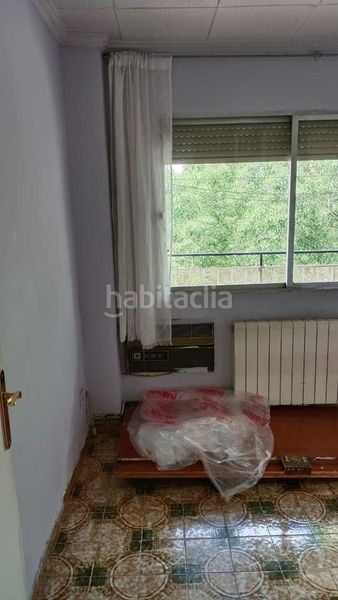 Foto 302c0e05-c484-4784-b3e1-f7ec7c8e6e84. Flat in Los Rosales Madrid