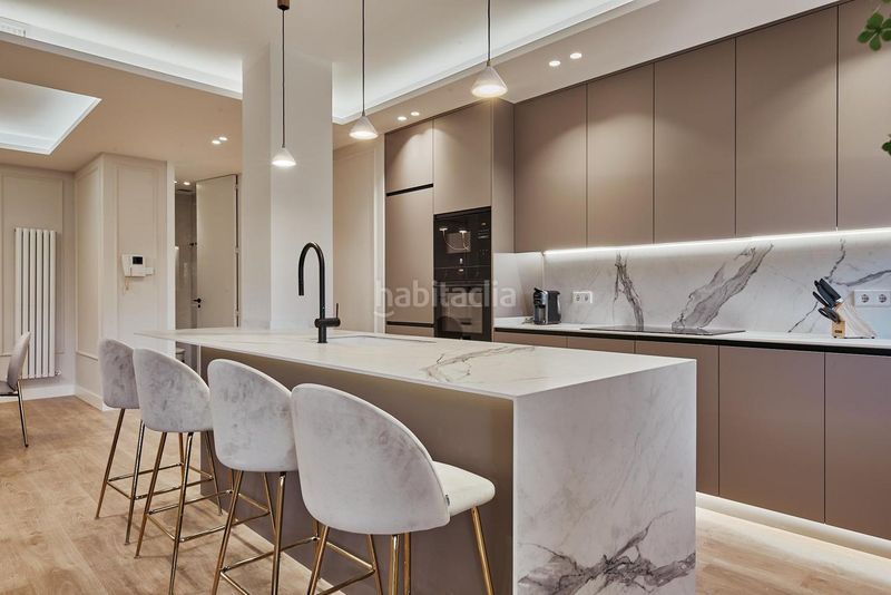 Foto 70d14f80-174e-4226-8685-99446706902d. Flat with heating parking in Jerónimos Madrid