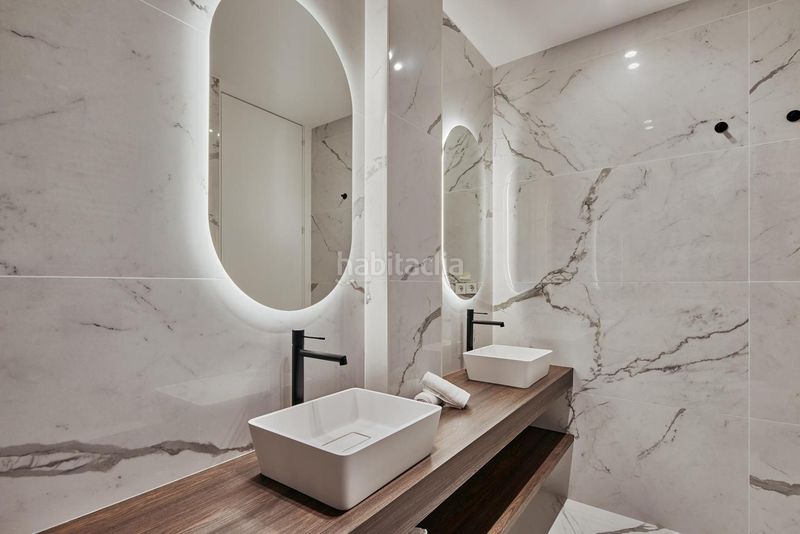 Foto b48ca9bb-7ae5-4b11-9177-1f1609d675b5. Flat with heating parking in Jerónimos Madrid