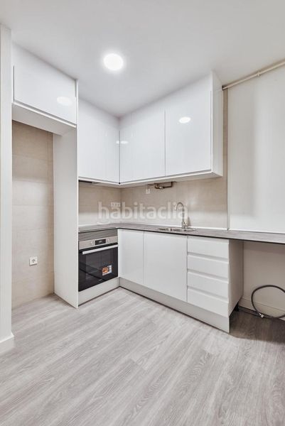 Foto a5877015-27a9-4ea3-9555-b3e28203ce2c. Planta baixa a Arapiles Madrid