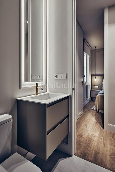 Foto b588192d-71b2-4f9d-a653-47d797980e29. Piso en Castellana Madrid