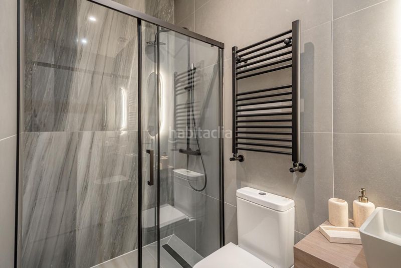 Foto b6430401-0659-4865-8c64-30c818632183. Flat in Sol Madrid