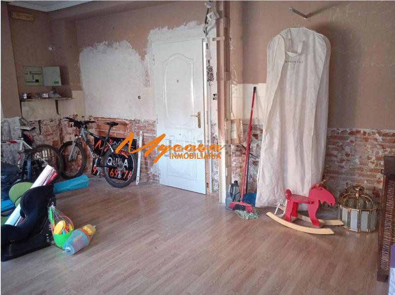 Foto 528bd5bc-b8e9-44a6-8880-b0ea8aa67bb9. Local comercial a Centro Villaviciosa de Odón