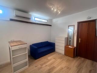 Etagenwohnung in Embajadores-Lavapiés
