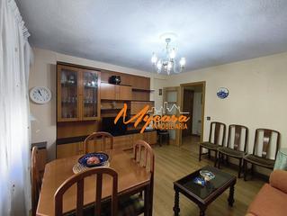 Rent Flat in Centro. Piso en alquiler en casco urbano, 3 dormitorios.