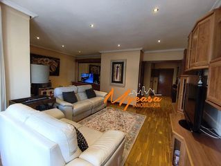 Miete Etagenwohnung in Castillo-Campodón. Piso en alquiler en urbanización  el castillo, 2 dormitorios.