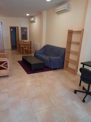 Location Studio à Centro. Estudio en alquiler en casco urbano, 1 dormitorio.