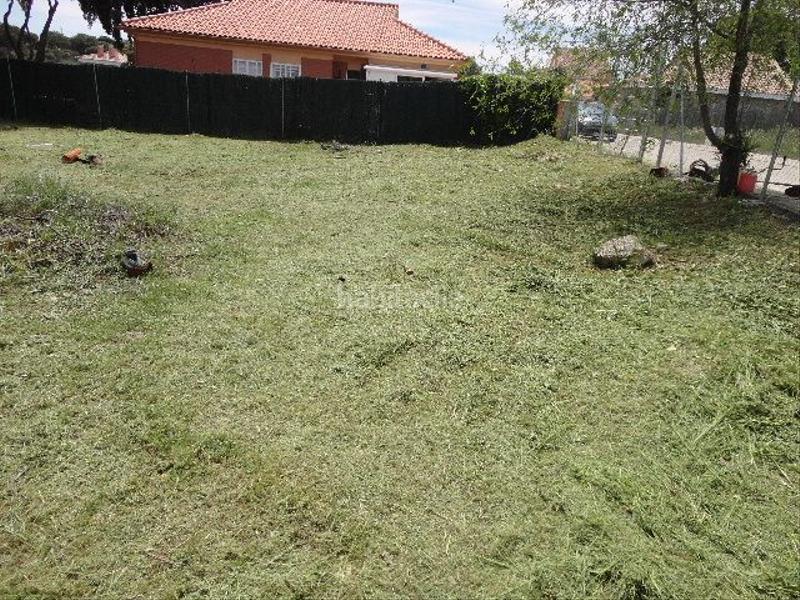 Foto 55f38399-b77c-48d6-8fb6-97eaaf83da58. Terreno residenziale in calle de la fuente amarguilla 16 in Chiloeches