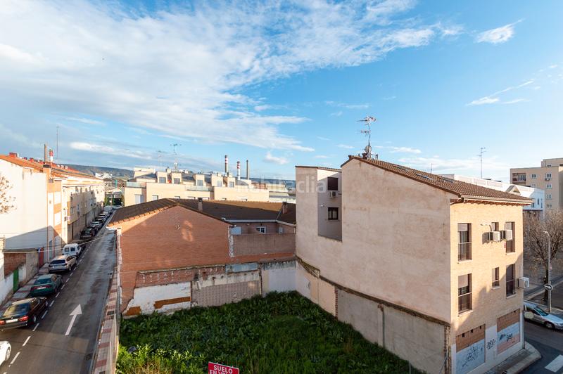 Foto ba080dbf-d249-467c-adbc-29c0d1793e25. Wohngrundstück in travesía calvario 3 in Bulevar-Plaza Castilla Azuqueca de Henares