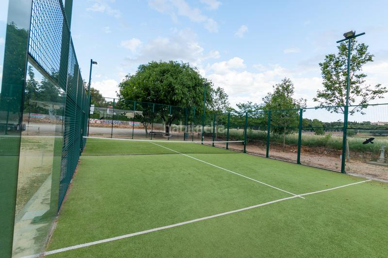 Foto c3cb0156-4fa6-415b-bc94-241f5258320d. Terrain résidentiel dans calle eucaliptus 29 dans Hontoba