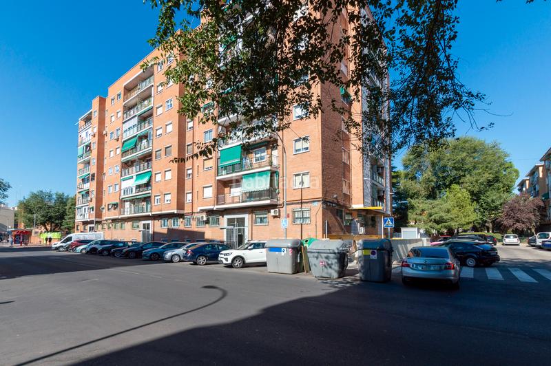 Foto df220baa-22c6-4d59-b27f-fb8bc2916920. Pis a Reyes Católicos Alcalá de Henares