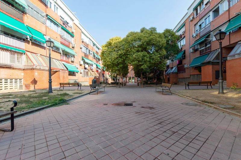 Foto 7937212f-7864-41e3-81f5-6ca504d95122. Flat in Pradolongo Madrid