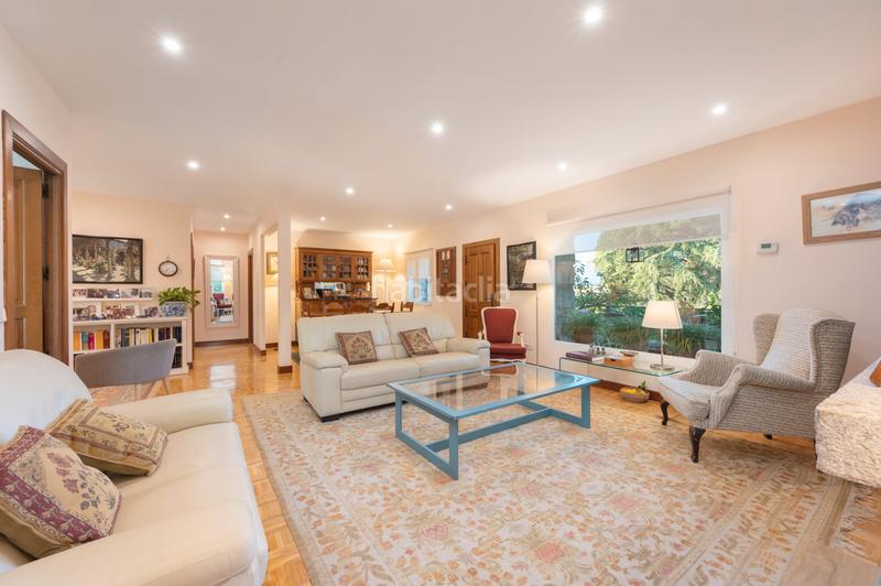 Foto cbf3a9ba-8189-476b-8eae-e20d243d58e7. Chalet mit kamin heizung pool in San Crispín-La Estación Consorcio Colmenar Viejo