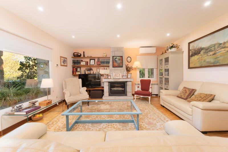 Foto dc2ceac3-44ae-4cc2-8aec-f443cfa40c9d. Chalet mit kamin heizung pool in San Crispín-La Estación Consorcio Colmenar Viejo