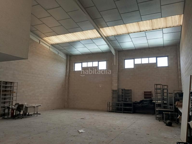 Foto d9b7cb9c-dacd-4378-ad35-dee0e0fb798e. Fabrikhalle in El Olivar-La Magdalena Colmenar Viejo