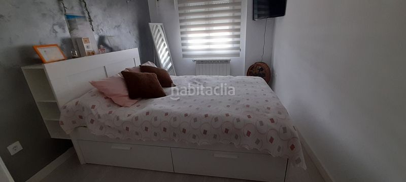 Foto ed88c197-be1a-4f44-91dc-11df015cca9e. Pis amb xemeneia calefacció a Centro Colmenar Viejo