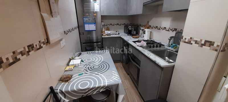 Foto f1f7f8b6-b055-447b-8f2b-655cd28a6be2. Pis amb xemeneia calefacció a Centro Colmenar Viejo