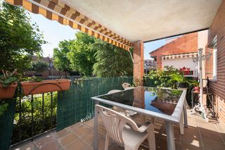 Casa adossada a El Olivar-La Magdalena. Chalet adosado