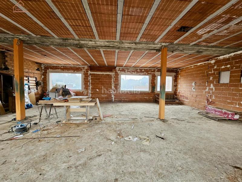 Foto d06db896-c8f1-4b86-b52a-3cdc69808308. Alquiler local comercial inmosai alquila amplio local comercial en Valdemorillo