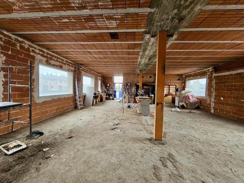 Foto d8144553-49d9-450c-9975-1604e96200f4. Rent business premise in Valdemorillo pueblo Valdemorillo