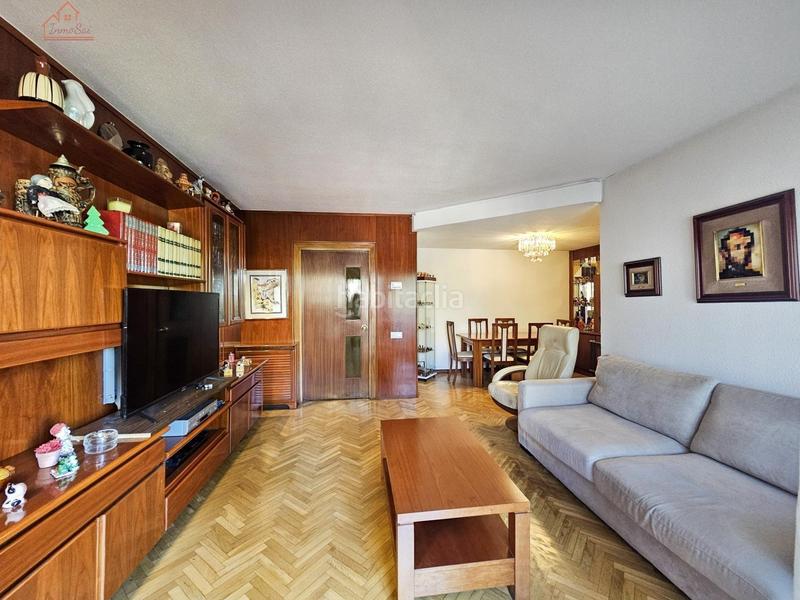 Foto 5f6b6f0a-183e-4338-bcee-1e6a9183cfd7. Pis amb calefacció aparcament piscina a Estrella Madrid