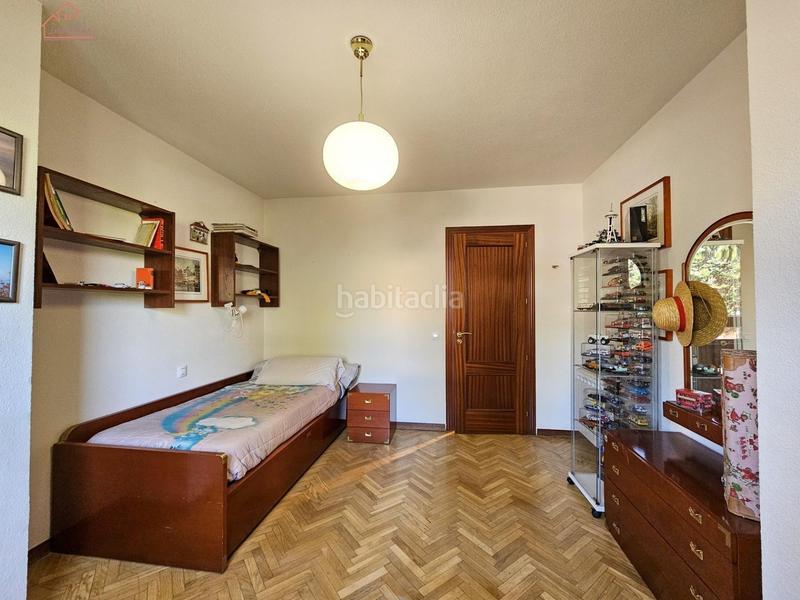 Foto fdbdfaca-5271-4879-a410-eabfd8289cf3. Pis amb calefacció aparcament piscina a Estrella Madrid