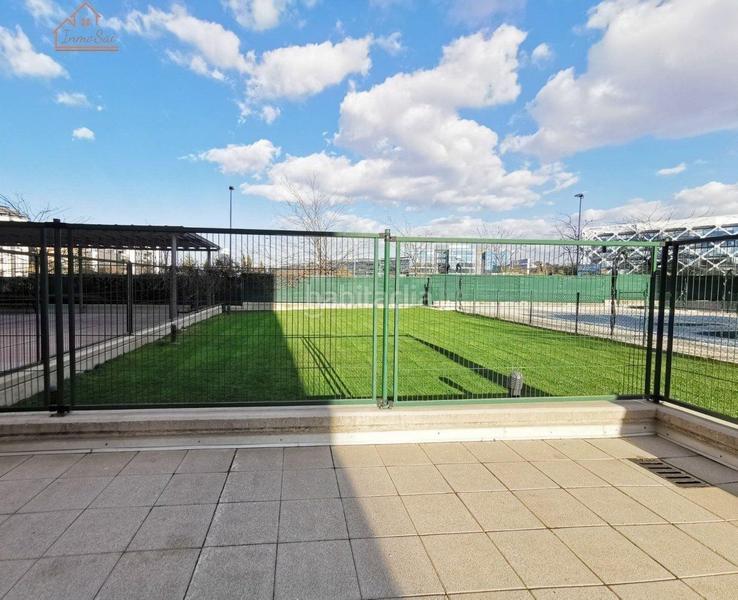 Foto 60e22bd1-9564-4a21-b013-f5b55500b695. Etagenwohnung mit heizung parking pool in Las Tablas Madrid