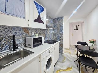 Piso  Calle relatores. Gran oportunidad en el centro de madrid! vivienda amplia de 9 do