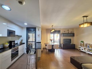 Lloguer Pis  Paseo de ignacio hidalgo de cisneros. Vivienda de 3 dormitorios con terraza, piscina y 2 plazas de gar