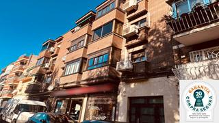 Piso en Centro. *** gran oportunidad!!! muy centrico****