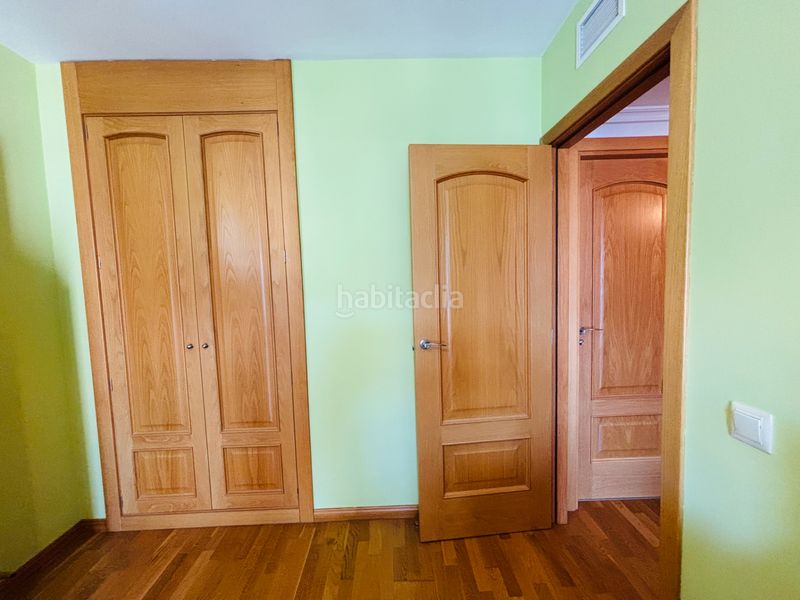 Foto 28143f1f-7b96-476c-86b0-c1858902b518. Flat with heating parking pool in San Isidro Getafe